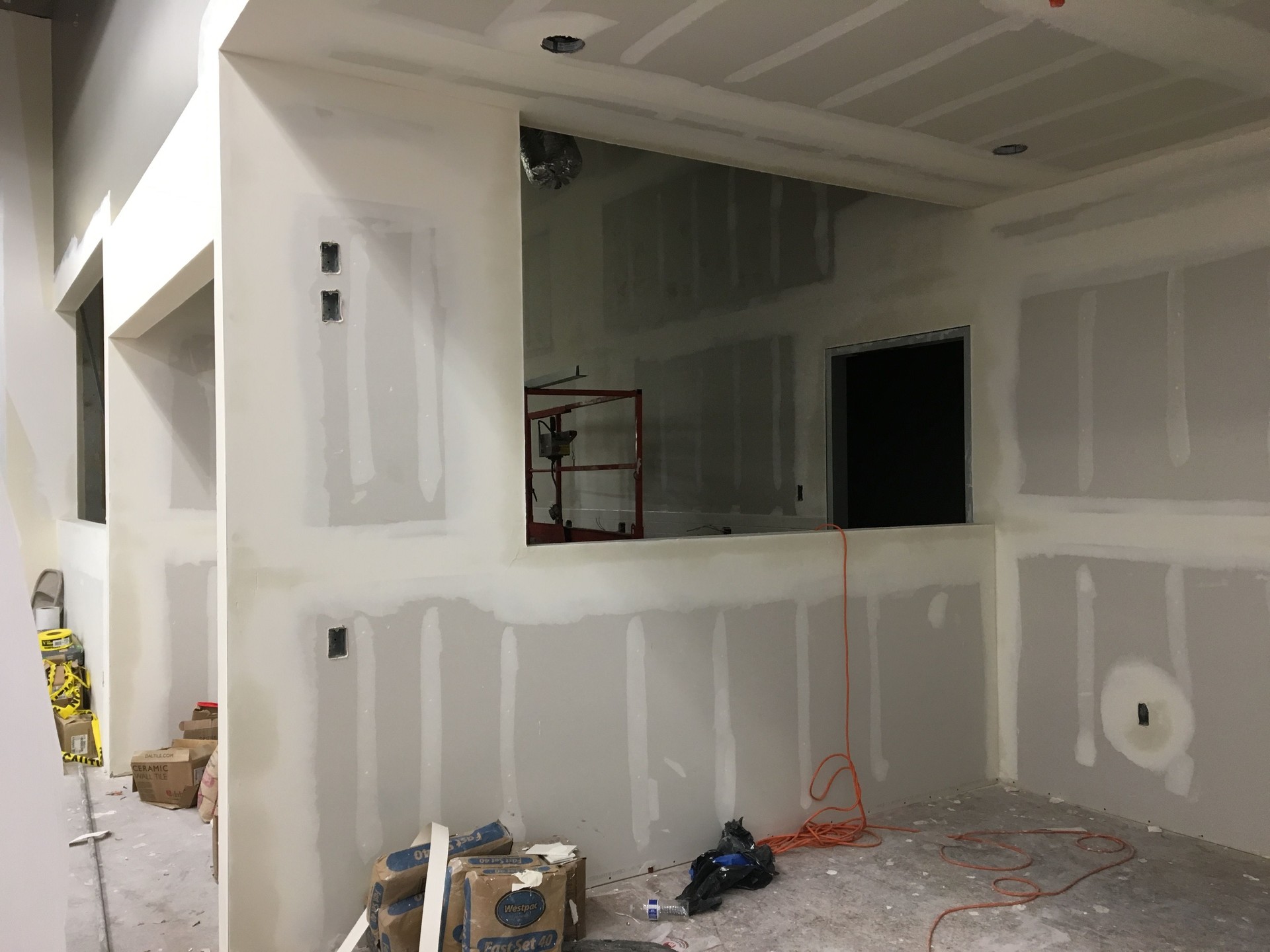 Commercial Drywall Installation, Professional Construction, Retail Remodel
